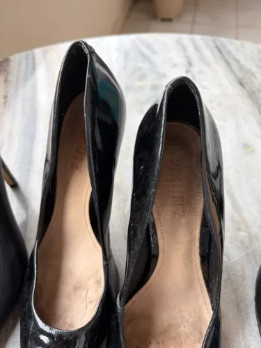 sapatos feminino usados de marca; os três por R$50,00