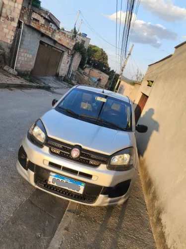 Fiat Uno Attractive 1.0 EVO Fire Flex 8V 5P 2019