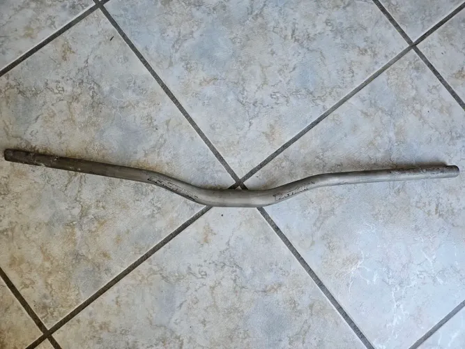 Guidão Renthal Fatbar 770mm