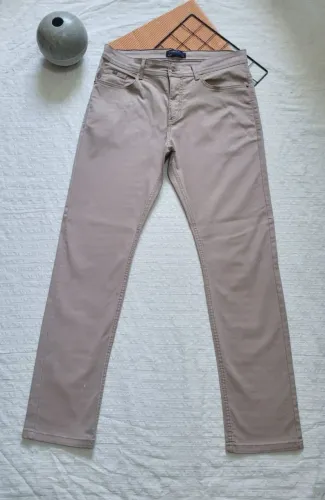 calça jeans caqui pool tamanho 42