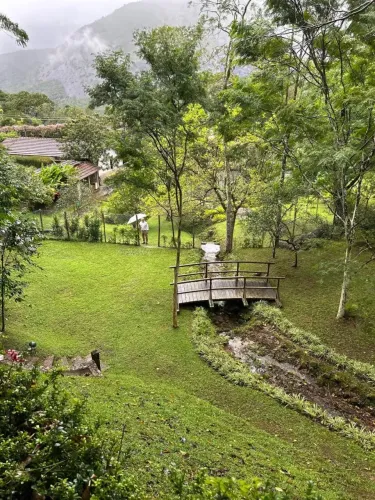 Casa de condomínio para venda com 141 metros quadrados com 2 quartos