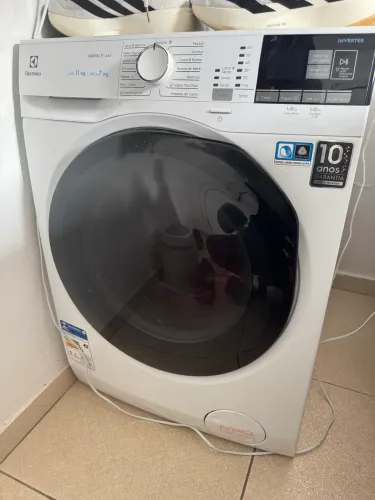 Lava e seca Electrolux 11kg