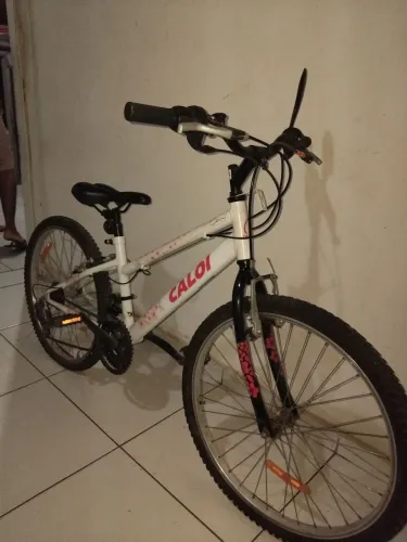 Bicicleta Caloi aro 26 feminina