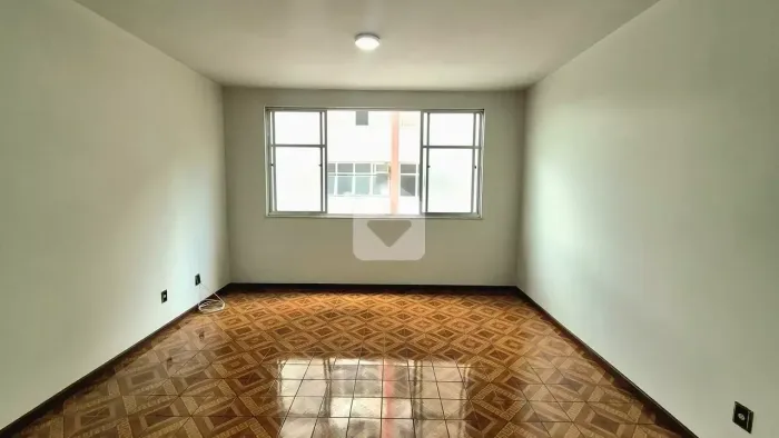 Apartamento para venda com 2 quartos, 81m² - Centro - Petrópolis/RJ