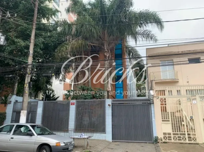 Prédio comercial a venda ou para locação na Vila Clementino