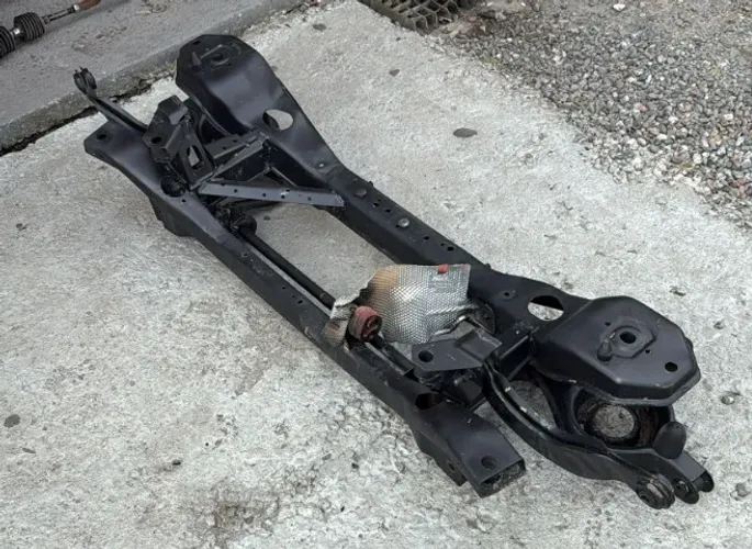 Agregado traseiro Ford Focus 2001 a 2008