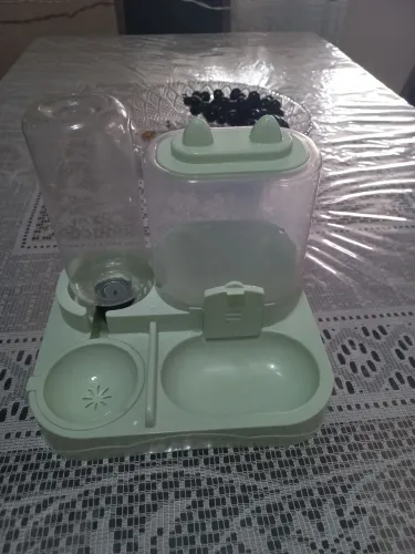 Bebedouro e comedouro para pets 