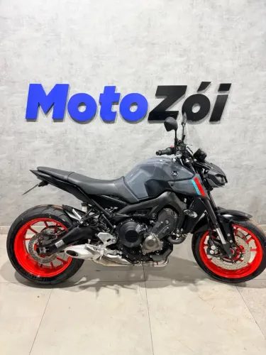 YAMAHA MT-09 CINZA 2022