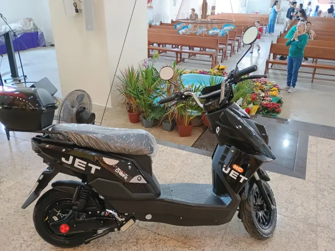 Vendo moto elétrica zerada nunca usada 