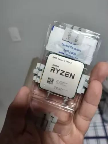 Processador AM4 Ryzen 5 5600X 3.7GHz 6 Núcleos 12 Threads OEM
