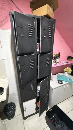 Armário metal 8 portas