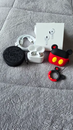 AirPods 4 ANC (cancelamento de ruído)