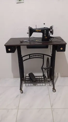 Máquina de costura