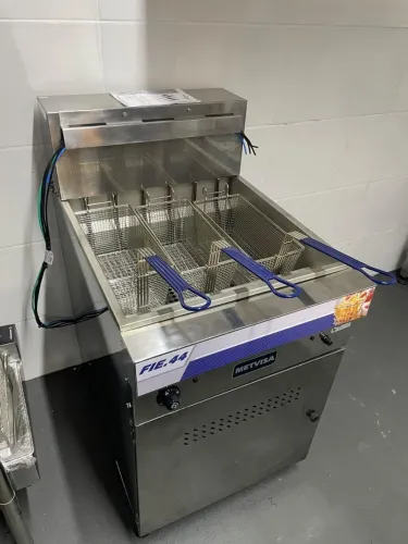 MB FRITADEIRA FIE 44 3 CESTOS - METVISA
