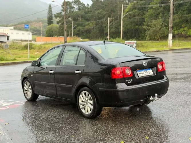 Volkswagen Polo Sedan 1.6 MI Total Flex 8V 4P 2008