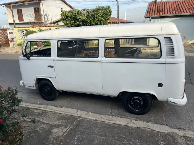 Volkswagen Kombi Standard 1.4 MI Total Flex 8V 2013