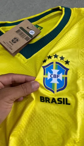 FEMININA E MASCULINA