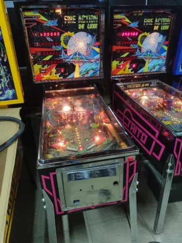 FLIPPER OU PINBALL DA TAITO MOD FIRE ACTION DE LUXE