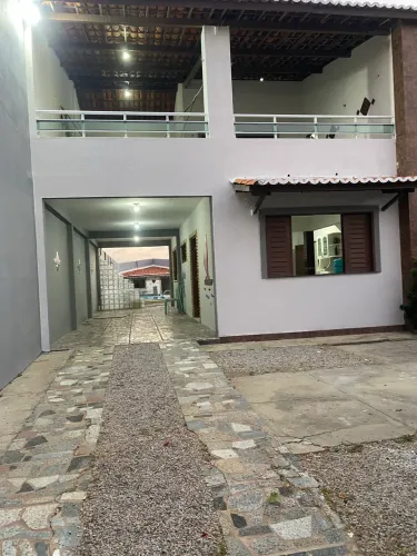Alugo casa duplex na praia de águas belas