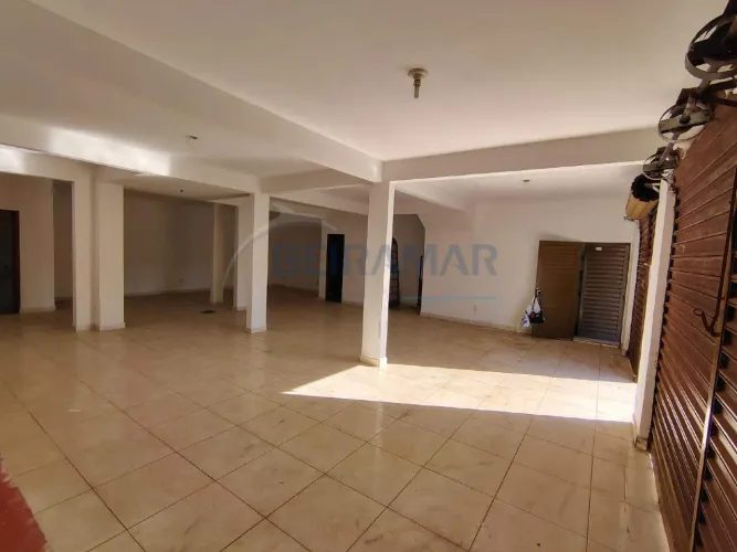 Loja Comercial de 110m² para Locação na QR 206 - Samambaia Norte