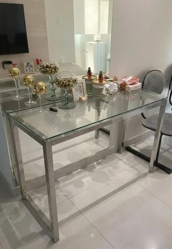 Aparador de Vidro e inox
