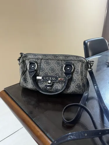 Bolsa guess
