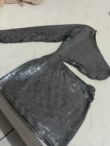 Vestido Prata Brilhante de Um Ombro Só