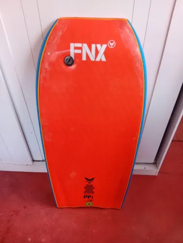 Prancha de bodyboard semi novo.