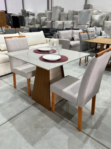 Mesa Quadrada com 2 Cadeiras NOVO ULTIMA PEÇA 