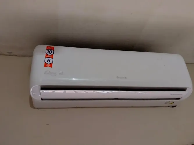 Ar condicionado  gree de 12 mil bths inverter 