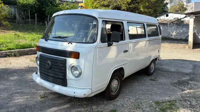 Volkswagen Kombi Standard 1.4 MI Total Flex 8V 2011