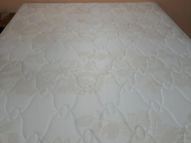 Vendo cama casal kink