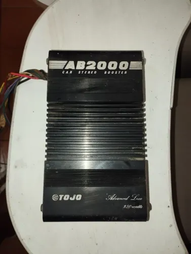 Amplificador automotivo