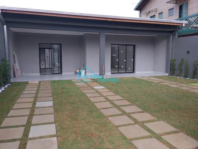 casa alto padrão top com piscina a venda em itanhaém