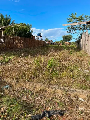 Vende-se  terreno 10 por 25 valor R$ 40.000