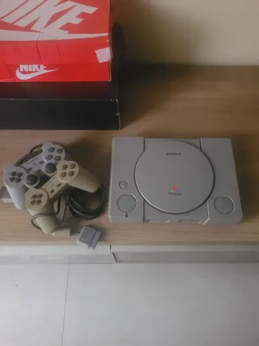 Ps1 2 controles + memory card + jogos