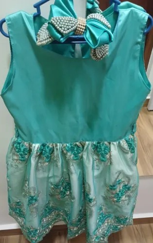 Vestido Festa + Tiara de brinde