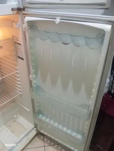 Geladeira DAKO 320 duo