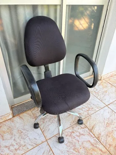 VENDO CADEIRA DE ESCRITÓRIO