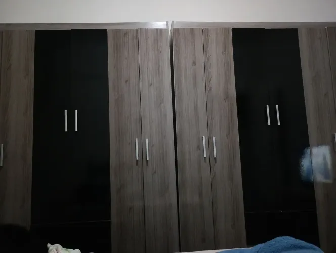 Guarda roupa guarda roupa semi novo,são 2 que juntos forma 1 grande.