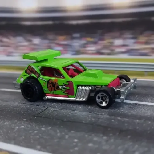 Carrinho miniatura Whot wheels M 2904, 1186 MJ 1 Mattel na cor verde
