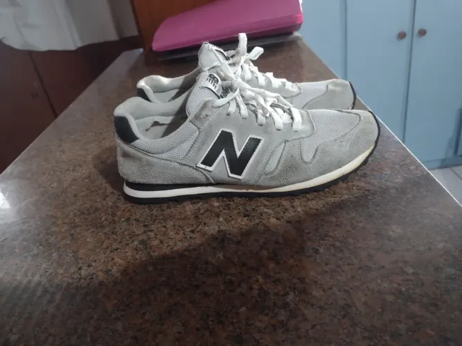 Tênis New Balance 373 original, 39, unissex e em bom estado.