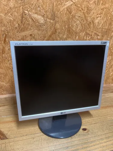 Vendo monitor LG L1753T Flatron
