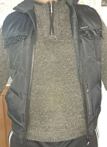 Jaqueta COLETE Puffer SHEFIRON GG Preta - Muito Conservada
