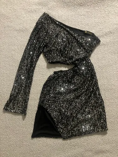 Vestido Feminino Preto de Paetê