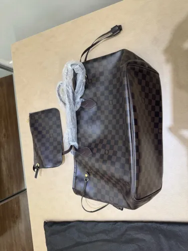 Bolsa Louis Vuitton xadrez