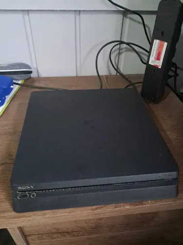 PS4 SLIM