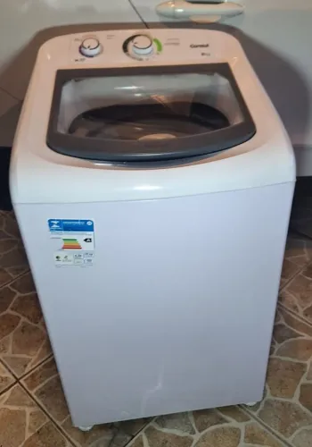Vendo máquina de lavar Consul 9kg bem seminova, ainda no plástico.