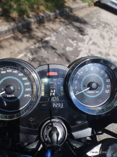 Z650 RS 2025 só 2300km