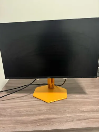 Monitor AOC AGON CS2 310hz 25?